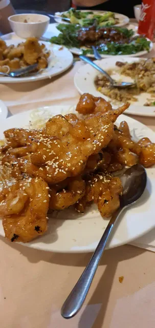 Golden Pond Chinese Restaurant