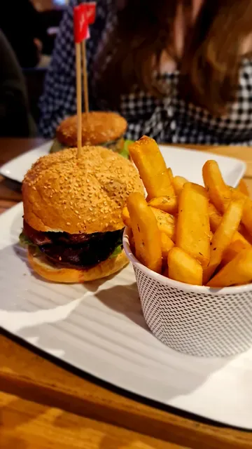 Grill'd Burgers - Macarthur Square