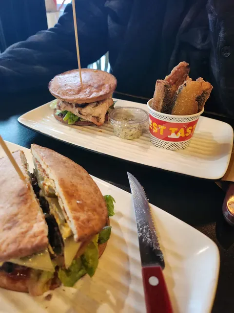 Grill'd Burgers - Penrith