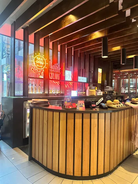 Grill'd Burgers - Westfield Sydney