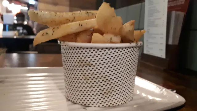 Grill'd World Square