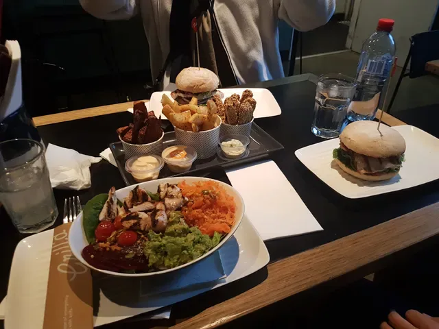 Grill'd World Square