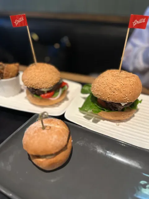 Grill'd World Square