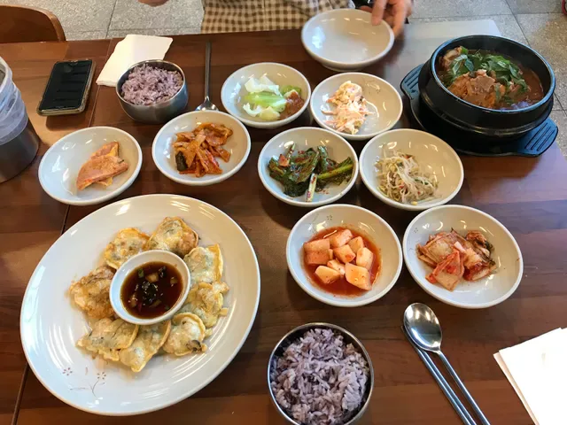 Hansang Strathfield