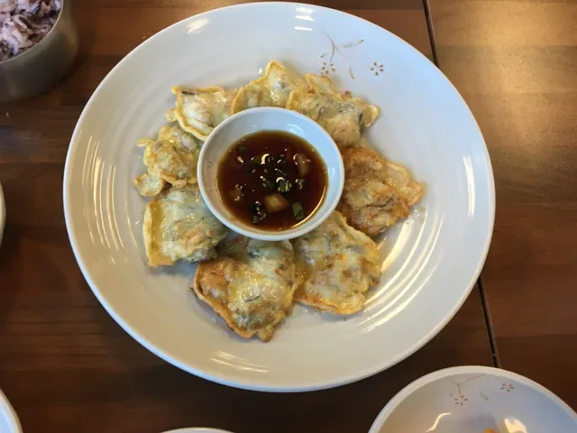 Hansang Strathfield