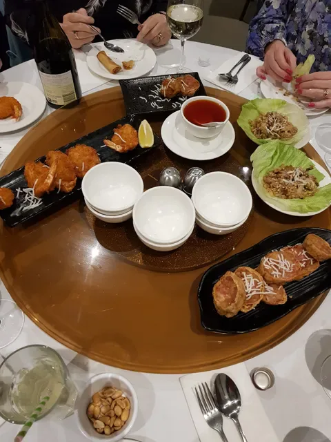 Happy Inn