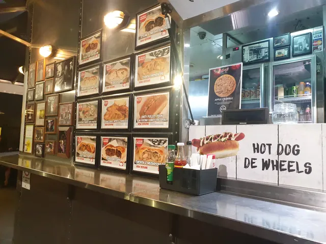 Harry's Café de Wheels - Penrith
