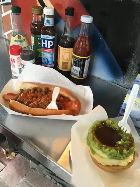 Harry's Café de Wheels - Woolloomooloo