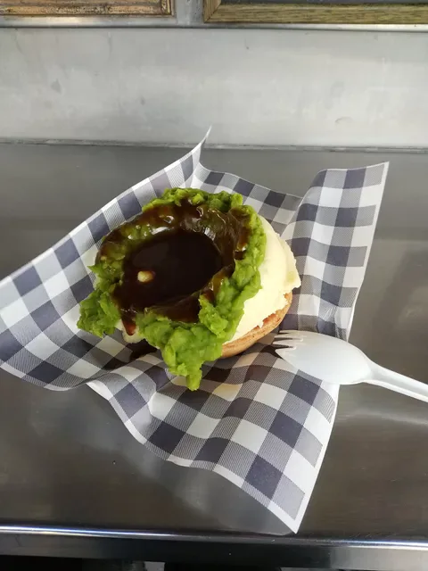Harry's Café de Wheels - Woolloomooloo