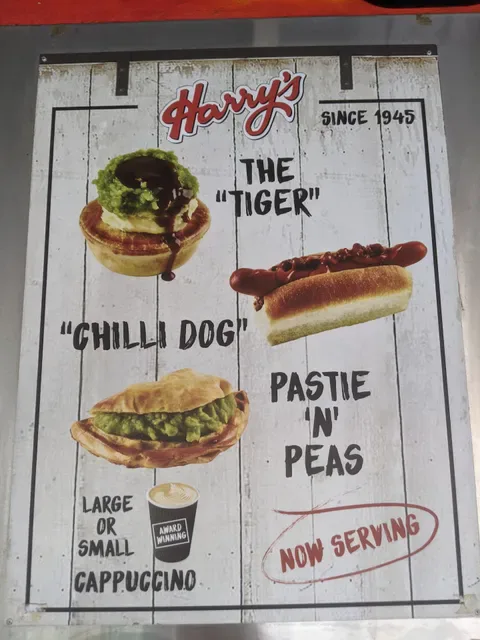 Harry's Café de Wheels - Woolloomooloo