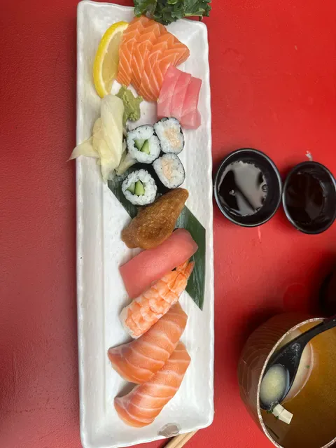 Hikaru Japanese Courtyard Restaurant