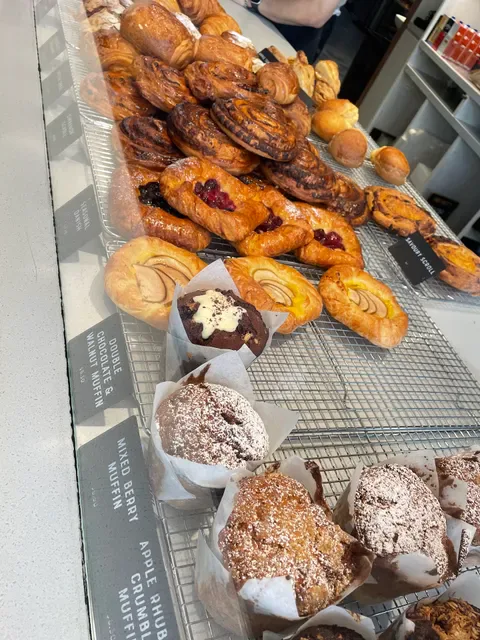 Hills Cafe & Bakery