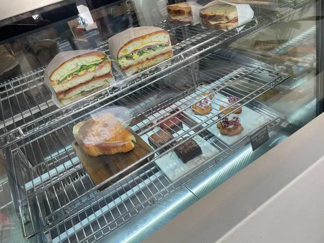 Hills Cafe & Bakery