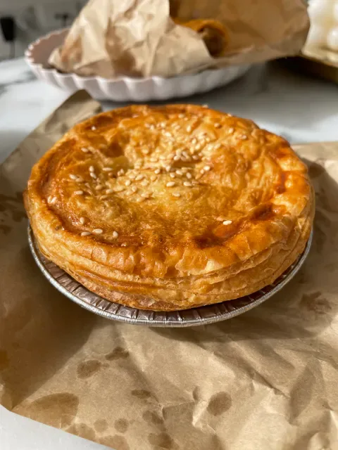 Ho's Bakery And Cafe