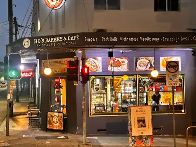Ho's Bakery And Cafe