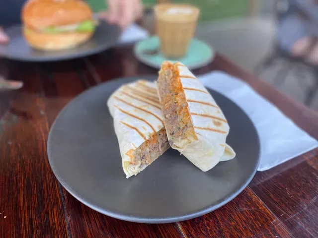 Hungry Grasshopper Café