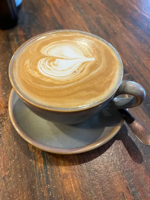 Hungry Grasshopper Café