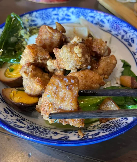Hungry Paulie 愛呷囝仔