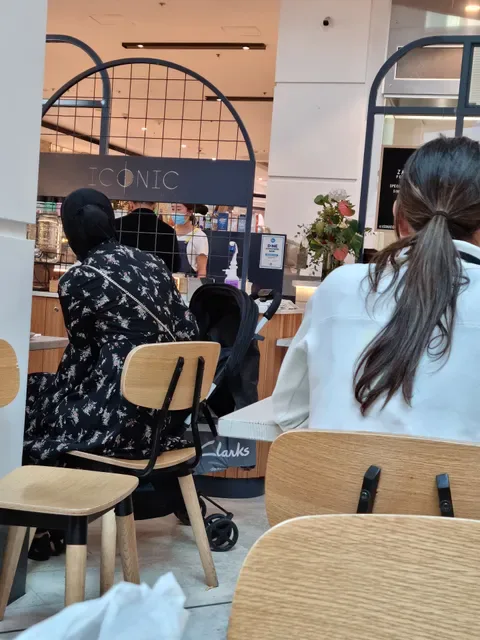 Iconic Cafe