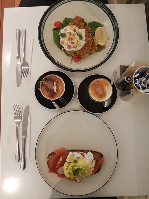 Iconic Cafe