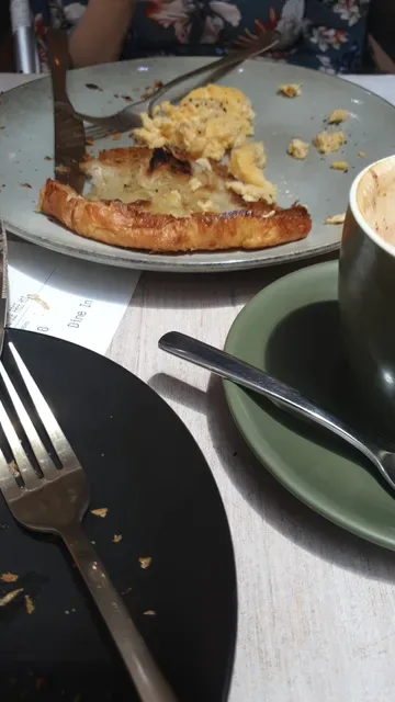 Iconic Cafe