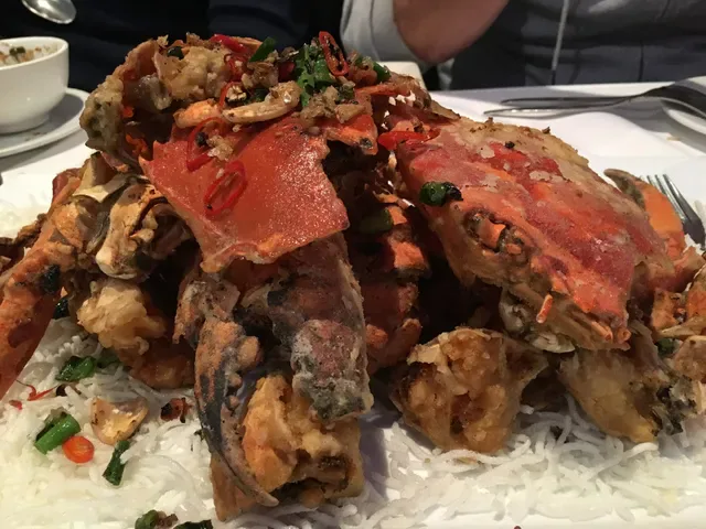 Illawong Chinese & Seafood Restaurant