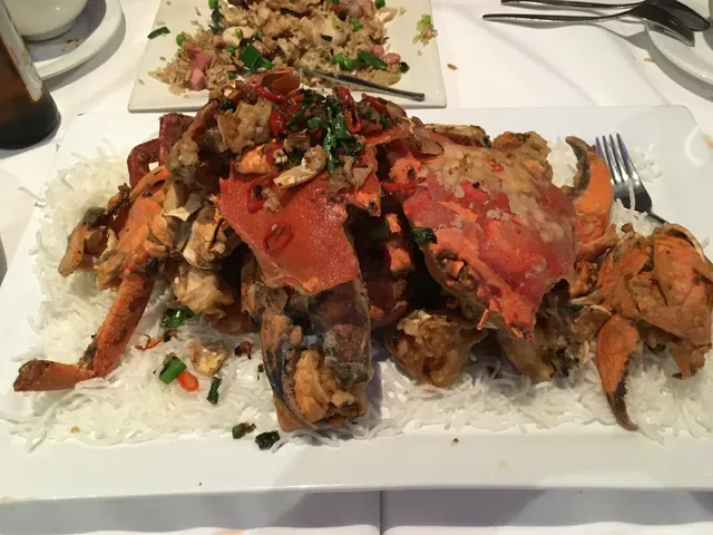 Illawong Chinese & Seafood Restaurant