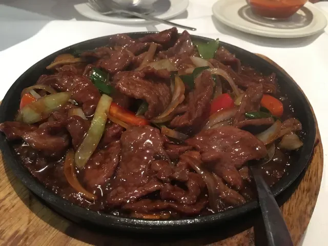 Illawong Chinese & Seafood Restaurant