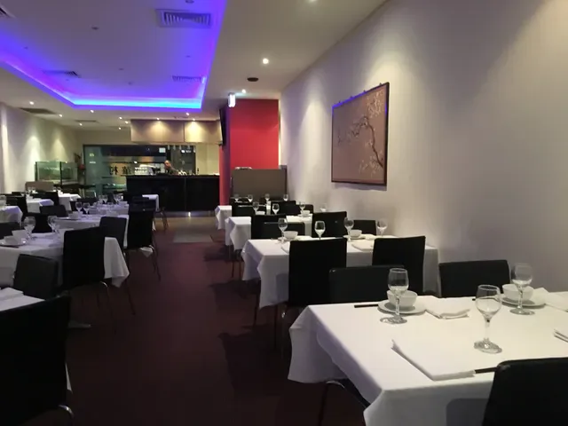 Illawong Chinese & Seafood Restaurant
