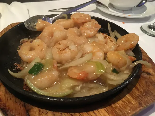 Illawong Chinese & Seafood Restaurant
