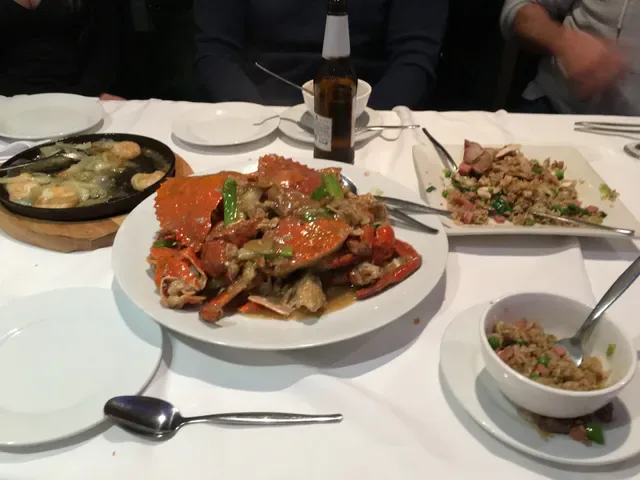 Illawong Chinese & Seafood Restaurant