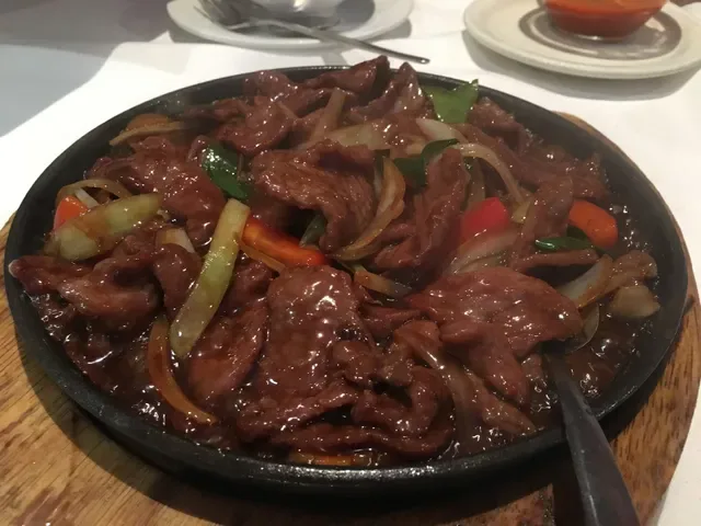 Illawong Chinese & Seafood Restaurant