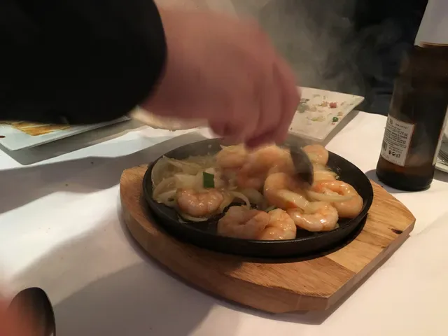 Illawong Chinese & Seafood Restaurant