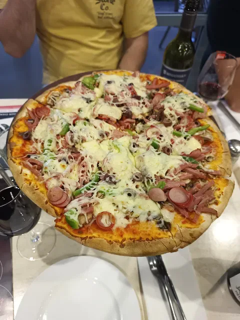 Isabelle's – Italian Restaurant, Bar & Woodfired Pizza