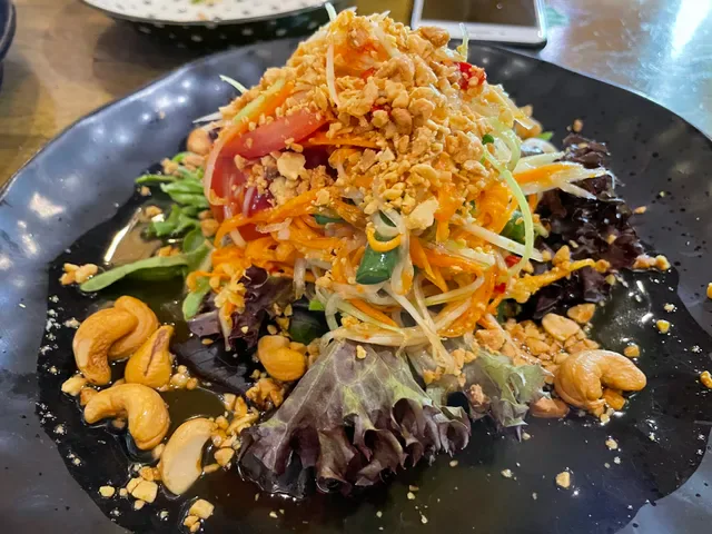 Ivory Thai Crows Nest