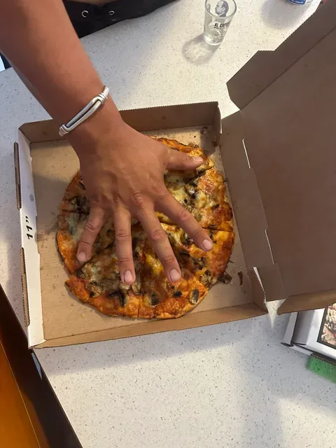 Jerry's Famous Pizza