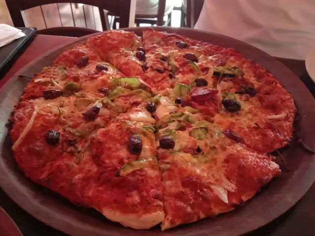 Jerry's Famous Pizza