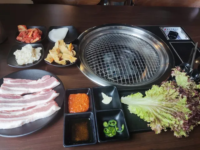 Jiggle Korean BBQ - Blue Mountains