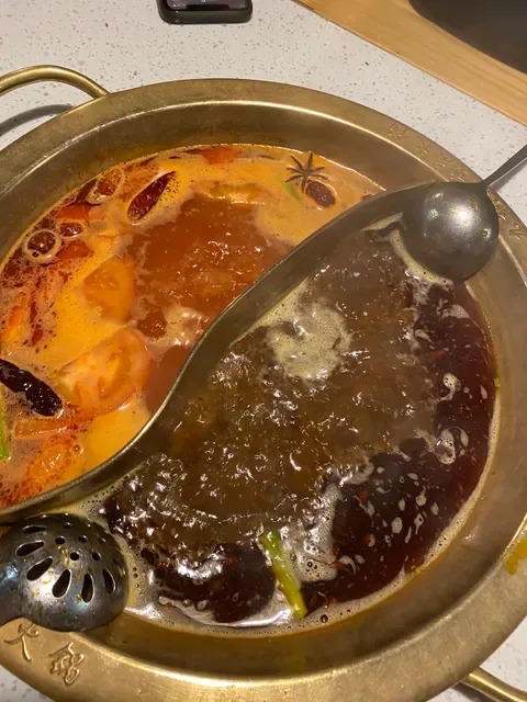 Jiu Long Ding Chongqing Hot Pot 九龙鼎火锅