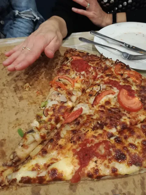Johnny's Pizza & Pasta