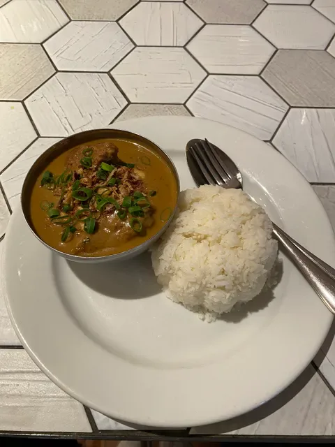 Jumbo Thai