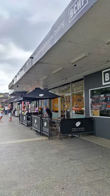 Kadeli Gourmet Deli Cafe