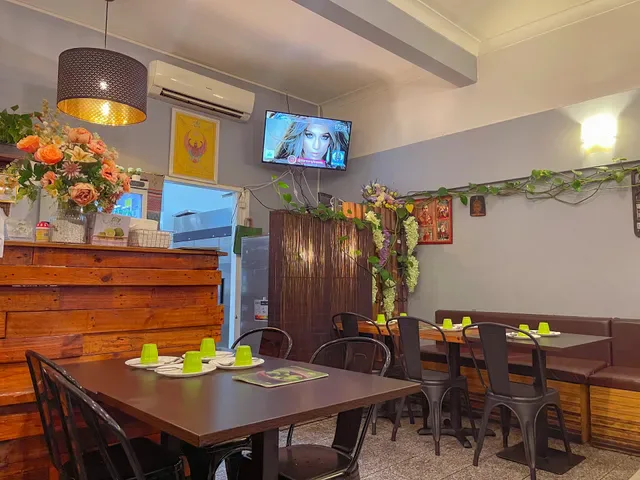 Kaffir Lime Thai & Lao Cuisine