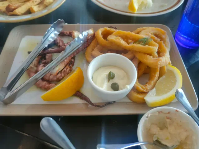 Kamari Greek Kitchen