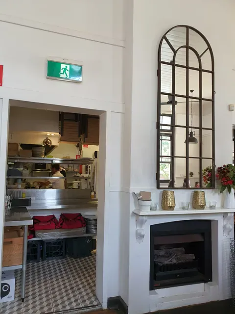 Karoo & Co The Old School