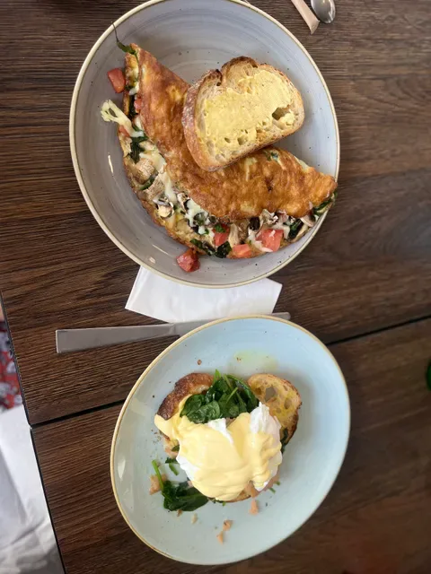 Kay Geez Cafe