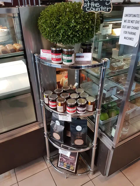 Kay Geez Cafe