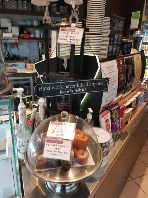 Kay Geez Cafe