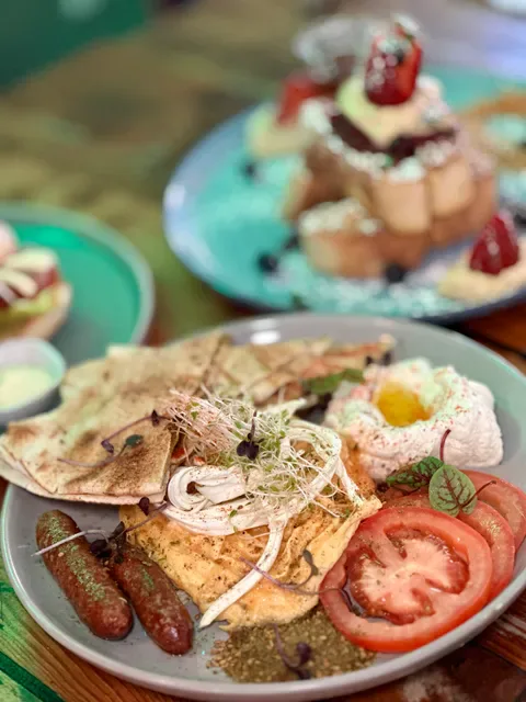 Moe's Table