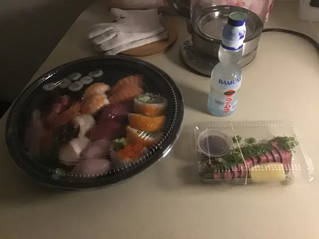 Ken's Sushi Bar Dining